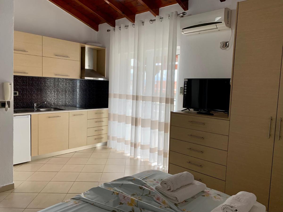 Bardhi Apts Sarande Ngoại thất bức ảnh